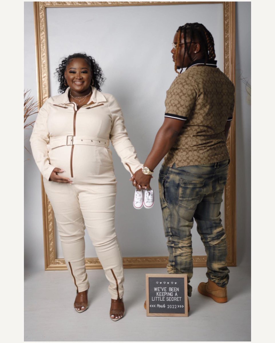 _datboydee's tweet photo. Life good my wife bad ❤️‍🔥 #TheBriggs🤵🏽‍♂️👰🏽💍 #PlusOne🤰🏽 https://t.co/YcAPiPy7Cd