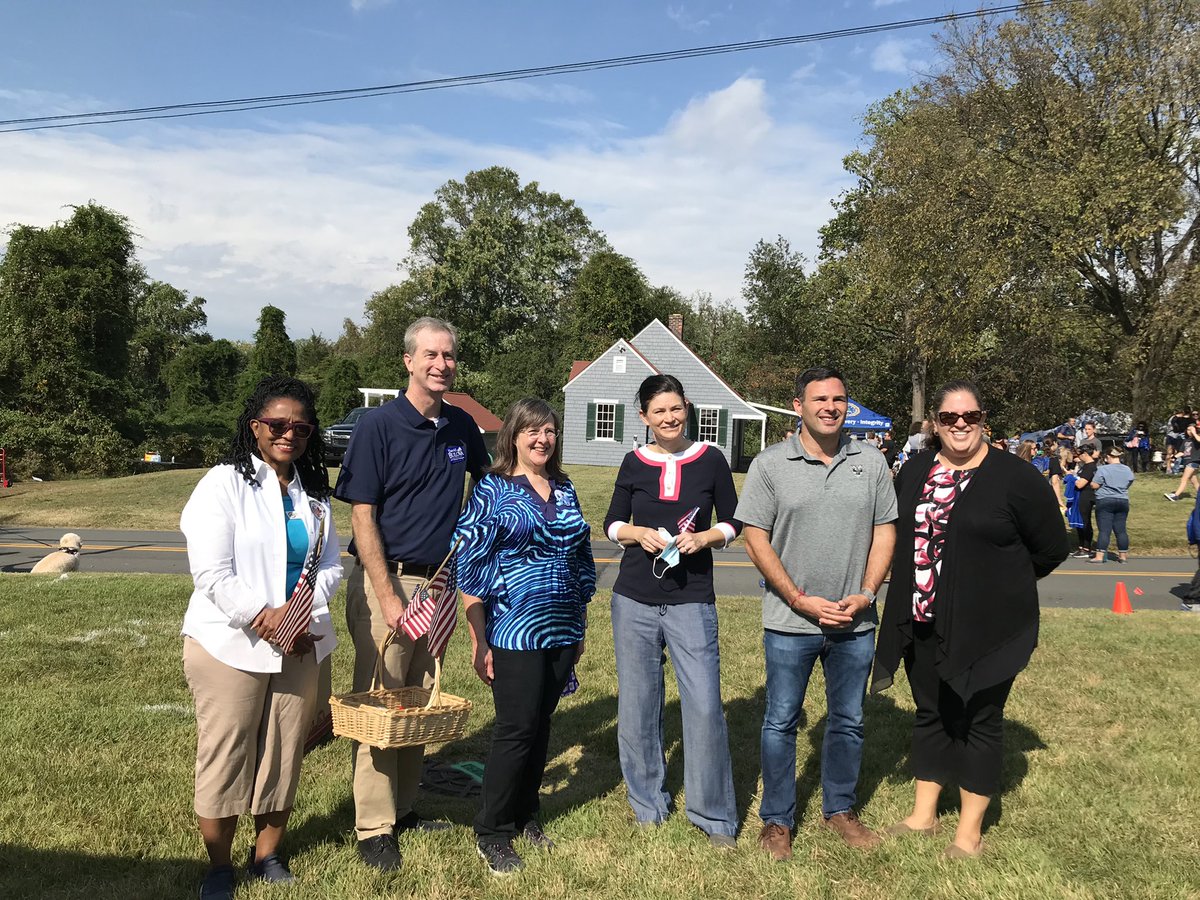SullySB's tweet image. I had a fun time at the Centreville Day community event this weekend with many other elected officials from the Sully District. Lots of happy kids &amp;amp; constituents! I’m humbled every day by the opportunity to serve them all. Cannot wait until next year!