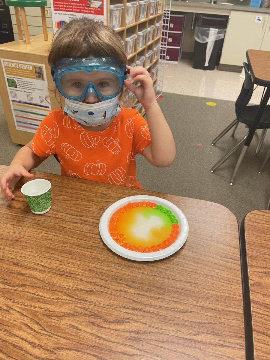 Ashley Tomlin tweet media