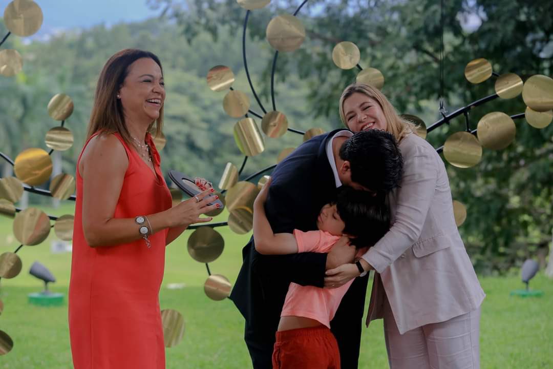 Andrea Meza tweet media