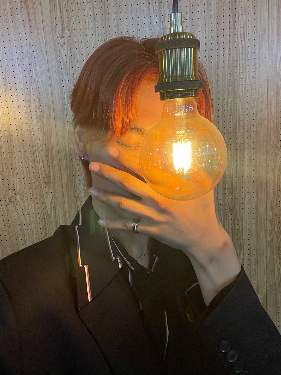 POCKETDOLS UPDATE #CHANHA

TRANSLATE
Everyone, isn't it too cold today?
Dress warmly and have a great Monday.~~🔥🔥