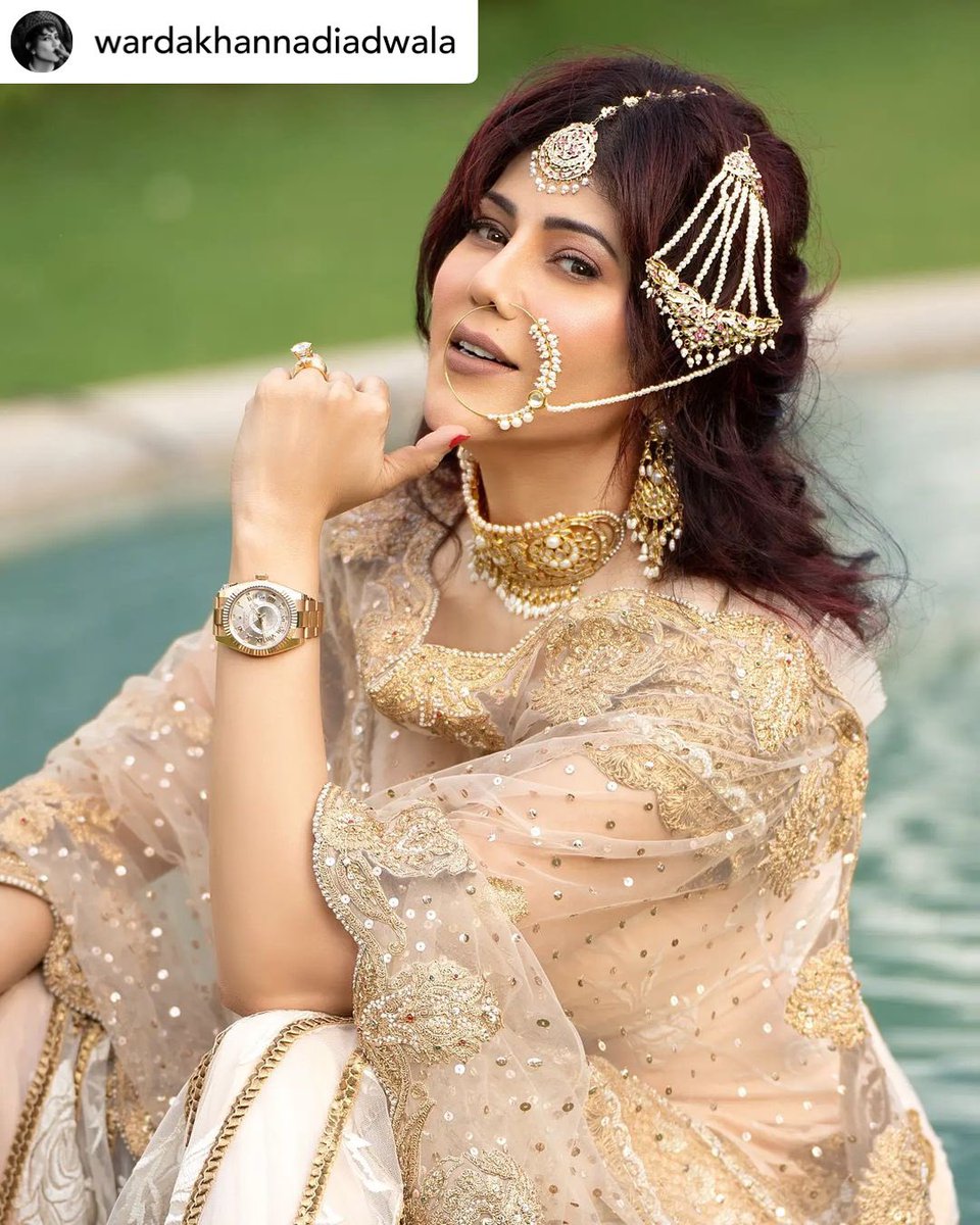 TeamWarda_N's tweet photo. “Beauty is not in the face; beauty is a light in the heart.” Kahlil Gibran 😍❤️❤️🥳

Posted @withregram • @WardaNadiadwala 

 "Give a girl the right shoes and she can conquer the world." 🩰💃🏻 https://t.co/JiQqjUCILK