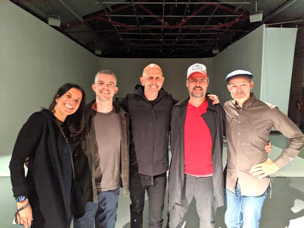 Talkart's tweet photo. 🎨💫❤️🎉🏎🌞@friezeofficial SPECIAL BONUS episode!!! For Frieze week in London, we are proud to team up with @BMW_UK to chat with leading choreographer @WayneMcGregor and art group @RandomStudio_ #RandomInternational to celebrate No One is an Island: https://t.co/nVZ1AHiVS9 https://t.co/Yu1WJ0fi26