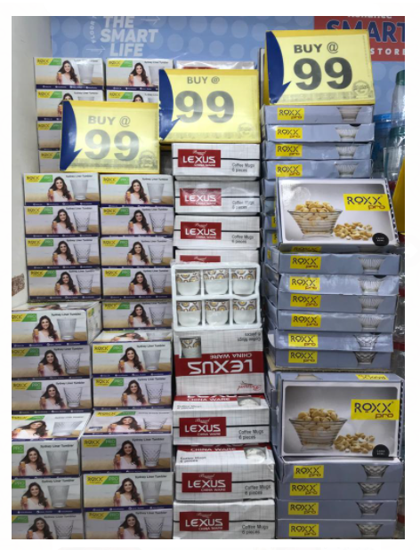 vk_bhosale's tweet photo. Gokak Reliance Smart is looting people. They do mention offer price as 99Rs on few items but at the same time they are billing its original price of 119Rs in Bill, When we ask manager he is showing the arrogance to accept the fact. Pls find the bills. @JioMart @JioMart_Support https://t.co/HOQRdXQwxZ