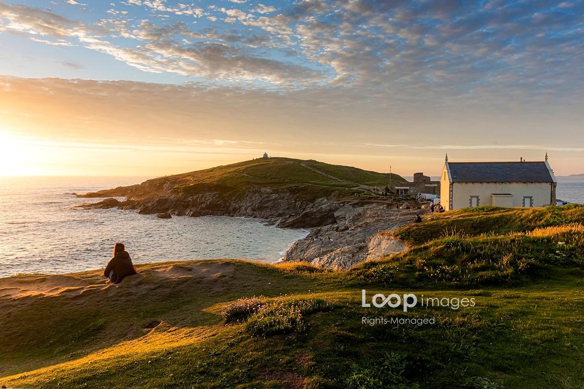 LoopImages (@loopimages) on Twitter photo Golden light of an intense sunset over Towan Head on the coast of Newquay in Cornwall <a href="/GordonScammell/">๐ด๓ ง๓ ข๓ ท๓ ฌ๓ ณ๓ ฟ Gordon Scammell ๐ด๓ ง๓ ข๓ ท๓ ฌ๓ ณ๓ ฟ</a> #newquay #Cornwall #towanhead #southwest #alone #figure #lonely #sunset #glow #goldenhour #twilight #romantic #rugged #spectacular #peaceful Golden light of an intense sunset over Towan Head on the coast of Newquay in Cornwall <a href="/GordonScammell/">๐ด๓ ง๓ ข๓ ท๓ ฌ๓ ณ๓ ฟ Gordon Scammell ๐ด๓ ง๓ ข๓ ท๓ ฌ๓ ณ๓ ฟ</a> #newquay #Cornwall #towanhead #southwest #alone #figure #lonely #sunset #glow #goldenhour #twilight #romantic #rugged #spectacular #peaceful