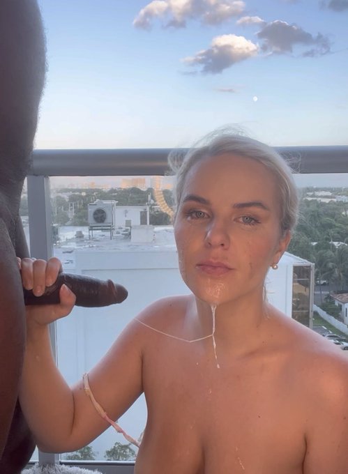 How it started vs how it ended 🍆💦 https://t.co/AD66H0xEr0<a href="/tag/x3expo"class="tags"><span>#x3expo</span></a>