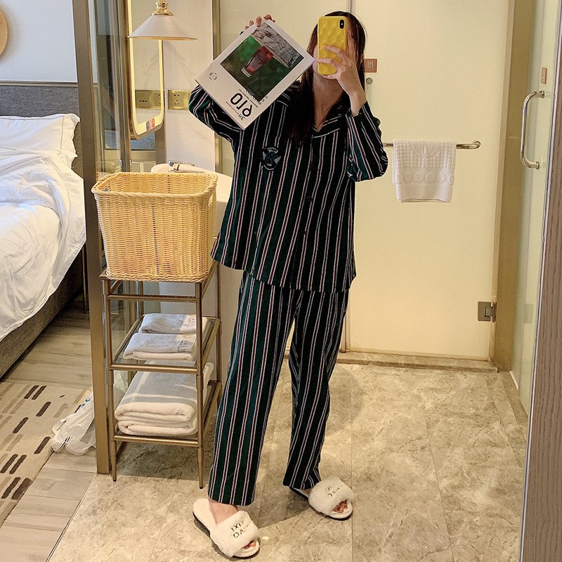 nmcuteshop's tweet photo. #พรีออเดอร์ ปิด30/10 วิงการ์เดียม เลวีโอซ่า 🪄ไม่ต้องตามหาที่ตรอกไดแอกอน ไม่ต้องไปที่ห้องต้องประสงค์ เราได้รวมมาได้ไว้ที่หมดแล้วค้า
🍑ชุดนอน 2บ้าน กริฟฟินดอร์ และ สลิธีรีนน สำหรับมักเกิ้ล เอาไป 490.-❗️#nmcuteupdate #ตลาดนัดnct https://t.co/hh9T5tuSyv