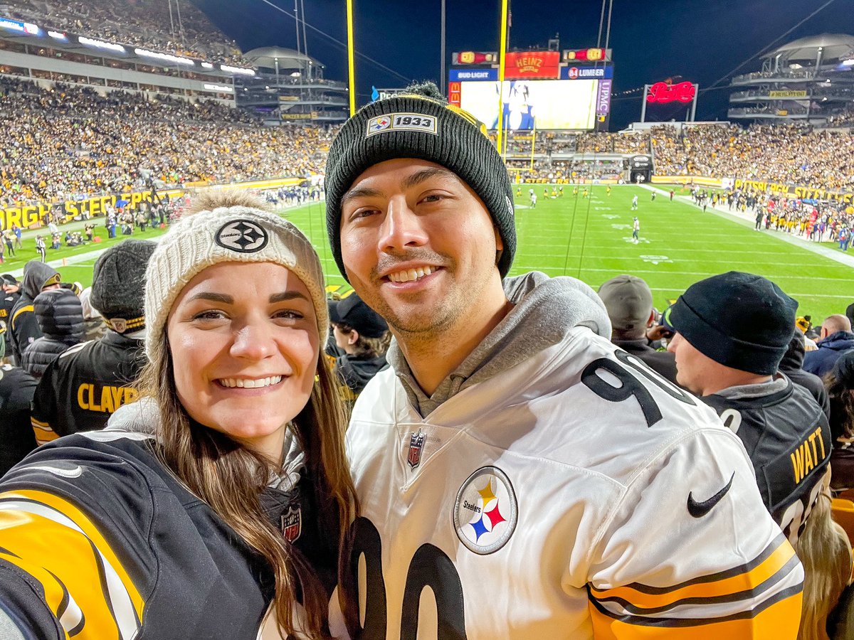 michelleharry22's tweet photo. This family loves @_TJWatt. Player of the game! #SteelersWin #SteelersNation https://t.co/cAG959iWqy