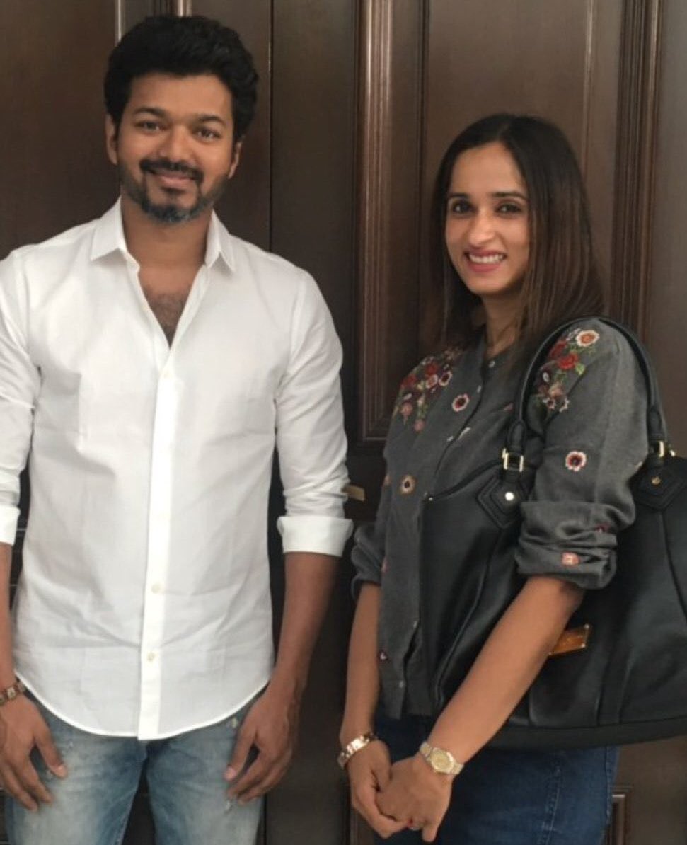 VijayFansTrends's tweet photo. Wishing our #Bigil creative producer @archanakalpathi a very happy birthday ♥️ https://t.co/FUw3de3zBv