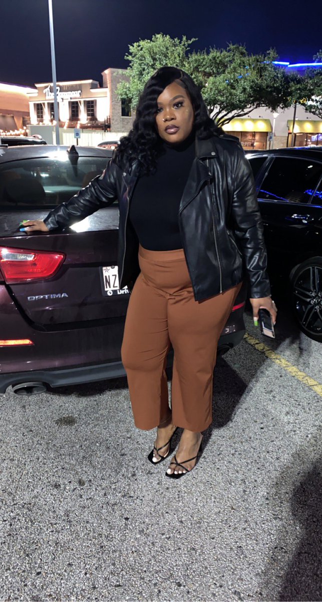 MrsMostBoosted's tweet image. Pretty With An Attitude.