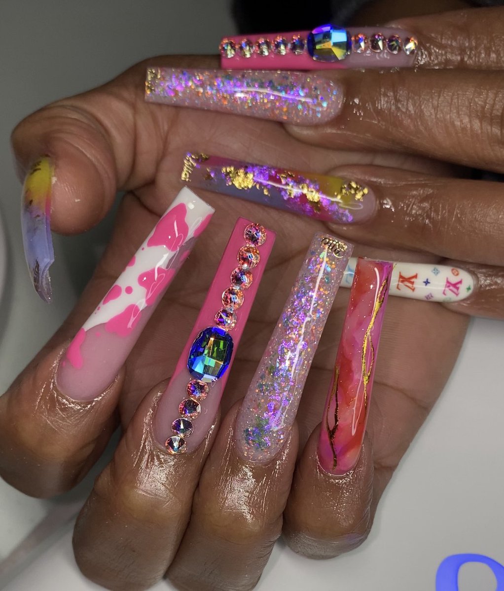 Gorgeous__shai's tweet photo. I need a shop home in #ATL !! Somewhere with a cute aesthetic and good vibes and some bomb clients…. Can y’all reshare my post?? #ATLNAILTECH #atlhair #atlsalon https://t.co/PhRo0FcAra