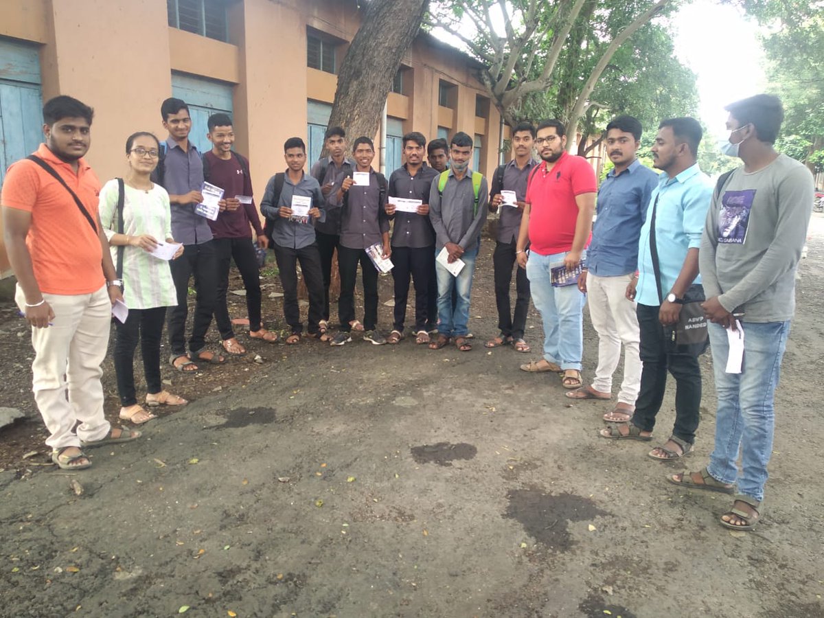 mahaabvp's tweet photo. अभाविप महाराष्ट्र प्रदेश च्या वतीने शैक्षणिक वर्ष २०२१-२२ चे महा सदस्यता अभियान संपूर्ण महाराष्ट्रभर सुरू आहे. दक्षिण नगर जिल्हयाच्या वतीने अनेक महाविद्यालयांत सदस्यता अभियान राबवले जात आहे या अभियानास विद्यार्थ्यांकडून उत्स्फूर्त प्रतिसाद मिळत आहे.

#JoinABVP https://t.co/kXbnAXZXmo