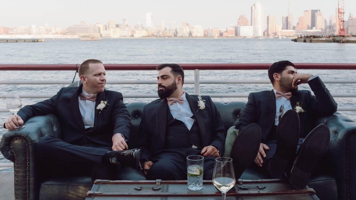 MSV2287's tweet photo. Alway bring your camera. Some BTS shots from the wonderfull wedding of @Steve_Armato this past weekend. Congrats homie. https://t.co/WEUJv3p4e3