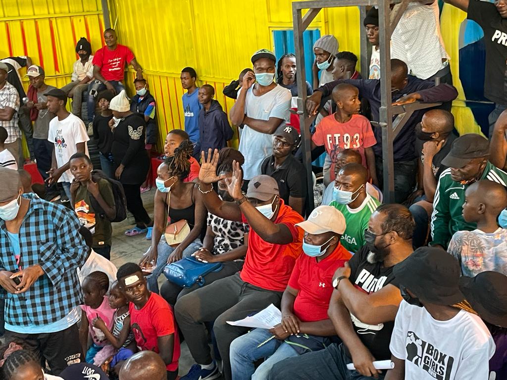 KenyaBoxing's tweet photo. LightWelter :Fredrick Onyango St.John
Welter : Vincent Aloice _ M4A. BC
Light Middle: Brian Achora _ Box G
Middle : Stephen Olang _ St Teresa
LightHeavy : Chris Ochanda_Kariobangi
#BoxingKenya #Nairobi #Ndondimashinani https://t.co/Zkc1kFWNSP