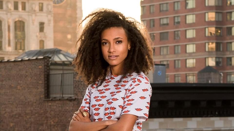 Happy Birthday to Esperanza Spalding.
American jazz bassist, singer, songwriter, and composer.
(October 18, 1984) 