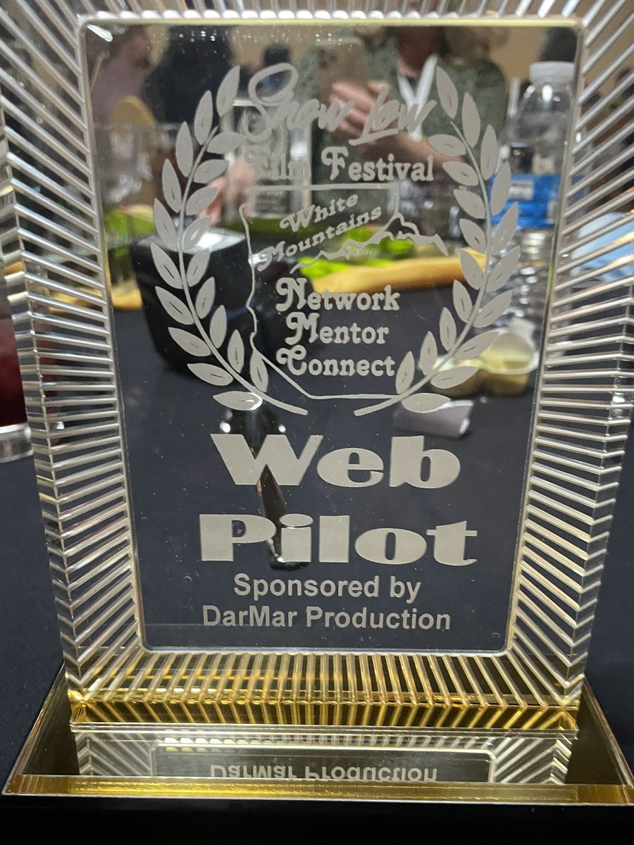 elinamadison's tweet photo. We won! Thank you! @showlowfilmfest #LWL Laugh with Lillian -Web Pilot! 🌟🏆🎬🌈 7 more to film! #director @RunawayProds ⭐️💫🌟 https://t.co/sd9xwte0C7