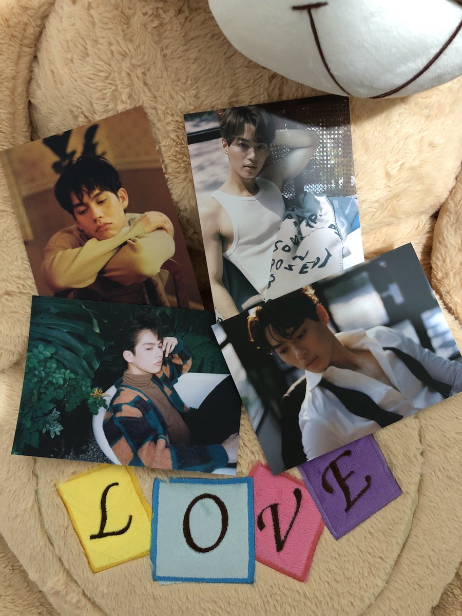 k3meow's tweet photo. #brightwinphotobook ✔️
#astrostuffs shirt ✔️
#velencebkk shirt - still waiting 😉
waited more than a month 'til i finally got this package 🥺😍🤩 grabeng fangirling ito, sila lang ginastusan ko 😩 what's next?! punta na ba ng Thailand kapag ok na? 😭🙏
#bbrightvc #winmetawin https://t.co/2Dfqiiz13J