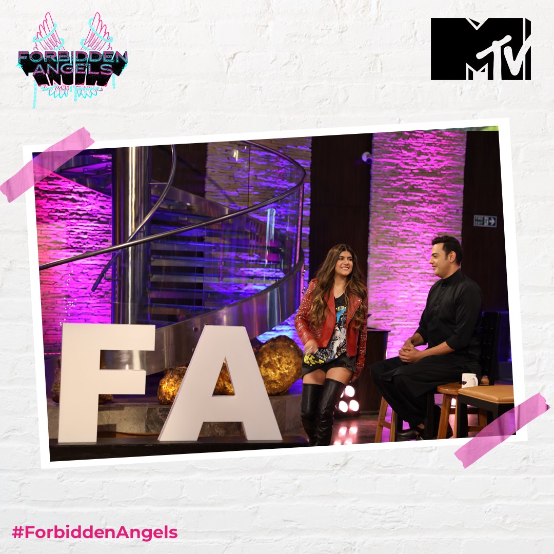 4biddenAngels's tweet photo. Caption this image and tell us what's making everyone smile in this moment!

@MTVIndia
@GenusInnovation
@BiguineIndia
@HyattRegencyMum
@radiocityindia

#MTVforbiddenangels #SwagSeHategaTag #FA #MTVIndia https://t.co/jTtgTiHh0J
