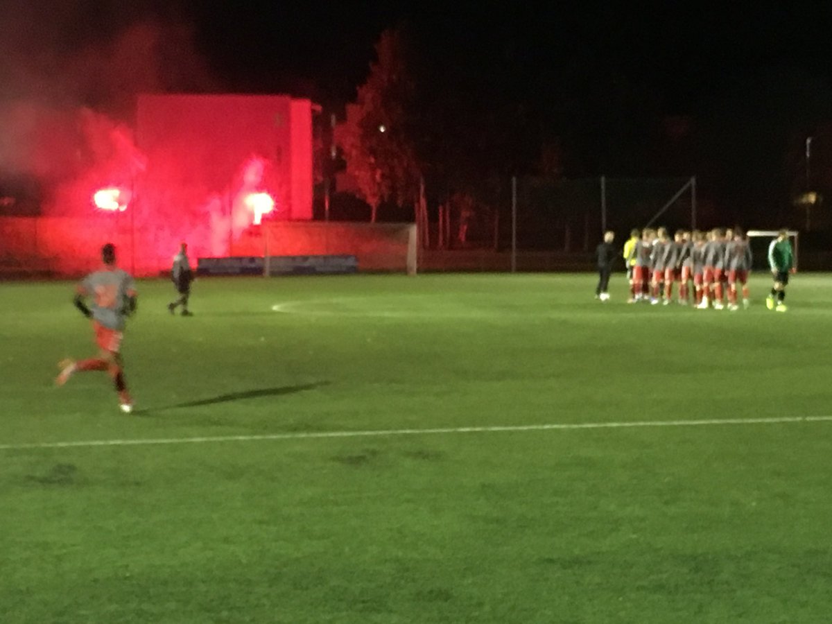 Blitt for lite fotball i det siste? Allerede i kveld spiller rekruttene sin siste hjemmekamp for året. <a href="/FlatasIL/">Flatås IL A-laget</a> kommer på besøk kl 2000. Tirsdag tar A-laget imot <a href="/heimdalfotball/">Heimdal Fotball</a> for en thriller i nedrykksstriden til samme tid. Kom å støtt gutta🤞