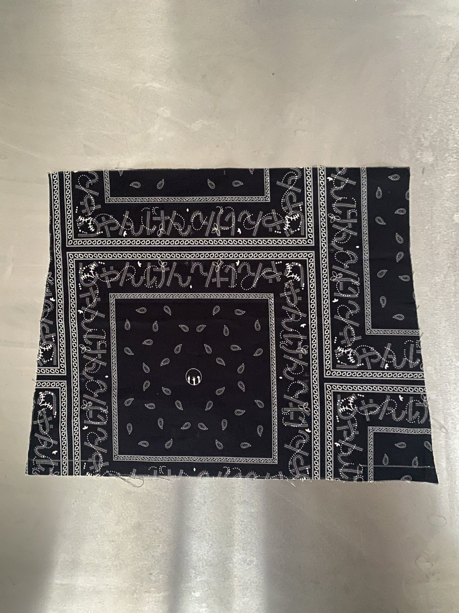 SCIPAPROCK's tweet image. From the history of bandana, we developed our own version with appearance of the signature &quot;Jankenpon じゃんけん&quot; and not leaving away the touch of classic paisley pattern.