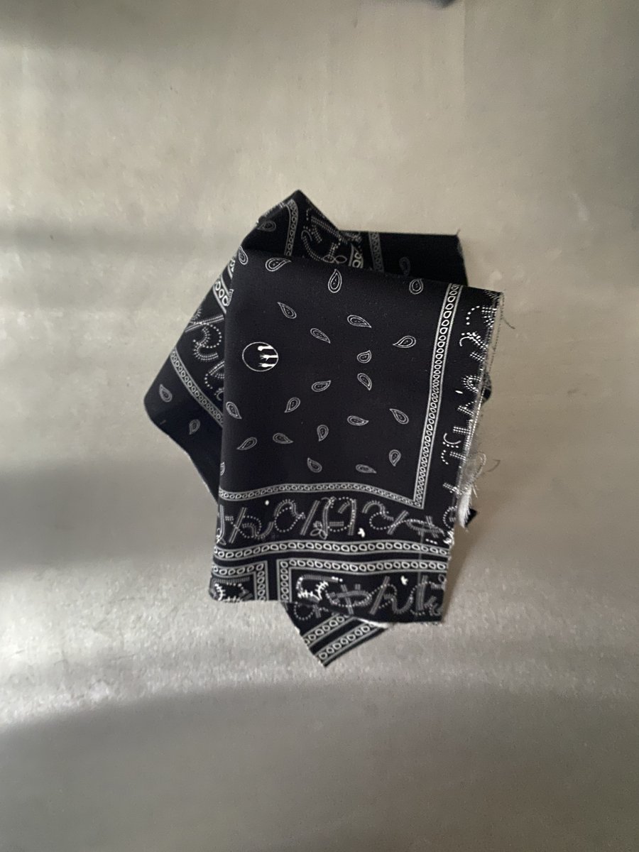 SCIPAPROCK's tweet image. From the history of bandana, we developed our own version with appearance of the signature &quot;Jankenpon じゃんけん&quot; and not leaving away the touch of classic paisley pattern.