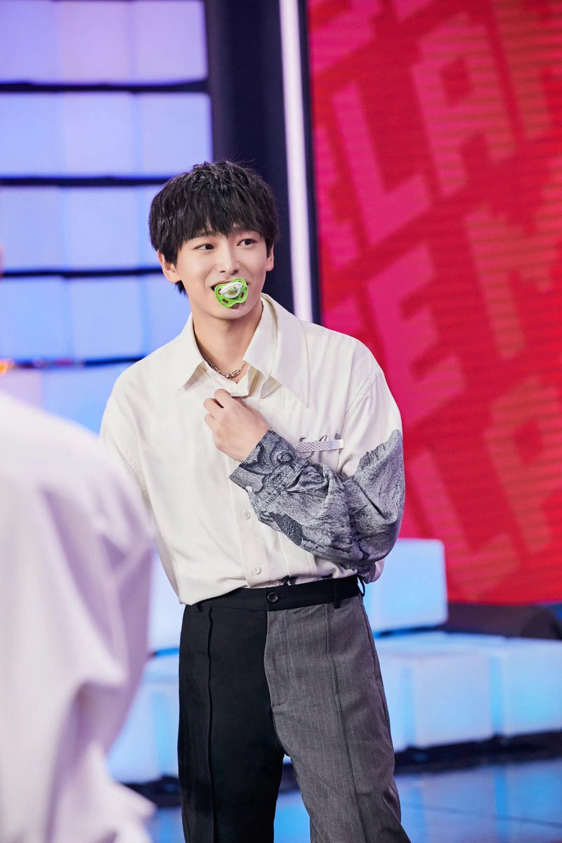_xxing00's tweet photo. ??본인 애기다 이거야 지금 오잉또잉 https://t.co/dwLZuDJZS7