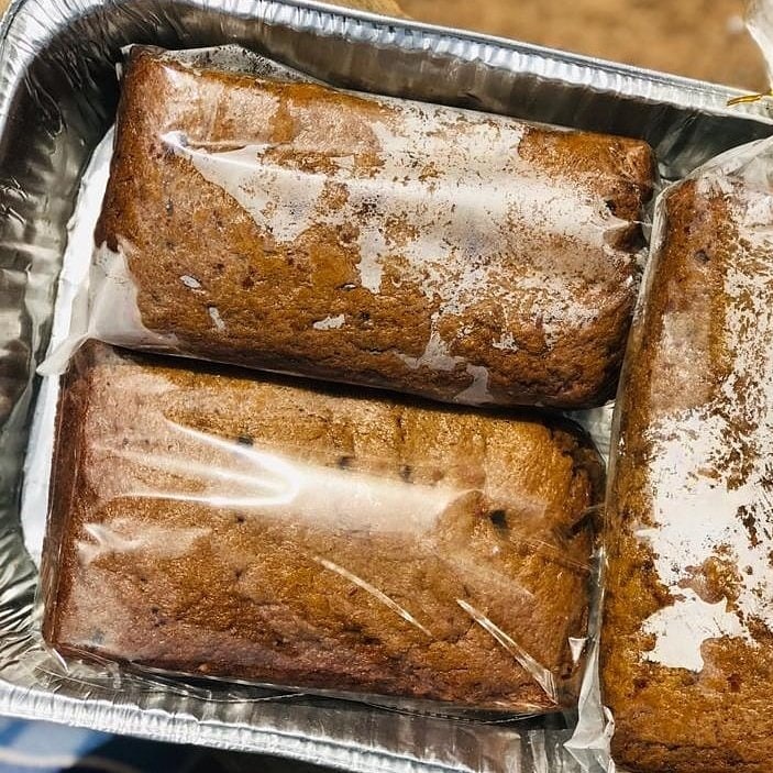 mayacakesncon's tweet photo. Happy blessed week my people 😍😍😁

F1 : Banana loaf cake 6000
F2: Chocolate chips banana loaf cake 6500

F3 &amp; F4: Ewa agoyin 2000 per plates.

Location : UI &amp; Akobo, Ibadan.

Please help me RT my hustle 🙏🙏🙏 https://t.co/LAeGZaQZ3r