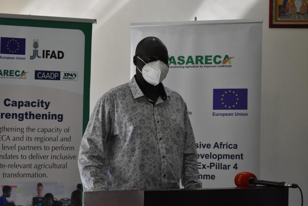 NARO_NaCRRI's tweet photo. Happening now: @ASARECA benchmarking exercise. Scientists from Eastern and Central Africa are visiting a number of @narouganda institutes to learn about the various agricultural technologies. https://t.co/5l7z6We8wS