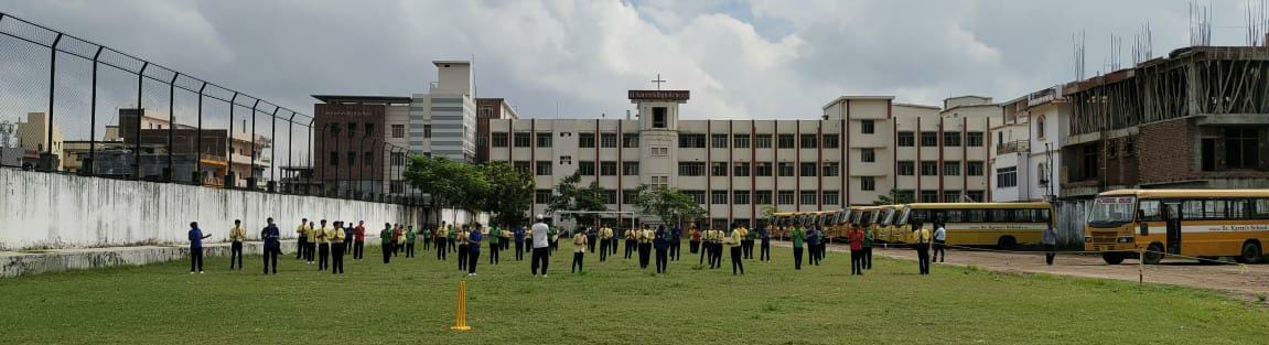 nagda_rupal's tweet image. Richa Verma went to St Karen&apos;s
@itsSSR Thank u St. Karen&apos;s Patna 4 #Fitness4SSR an initiative taken by @IStandWithSSR. A tribute to @itsSSR. More to come from Patna.
Students performing PT.
#fitness4SSR @divinemitz @shwetasinghkirt @withoutthemind @PMOIndia @narendramodi @CbiMum