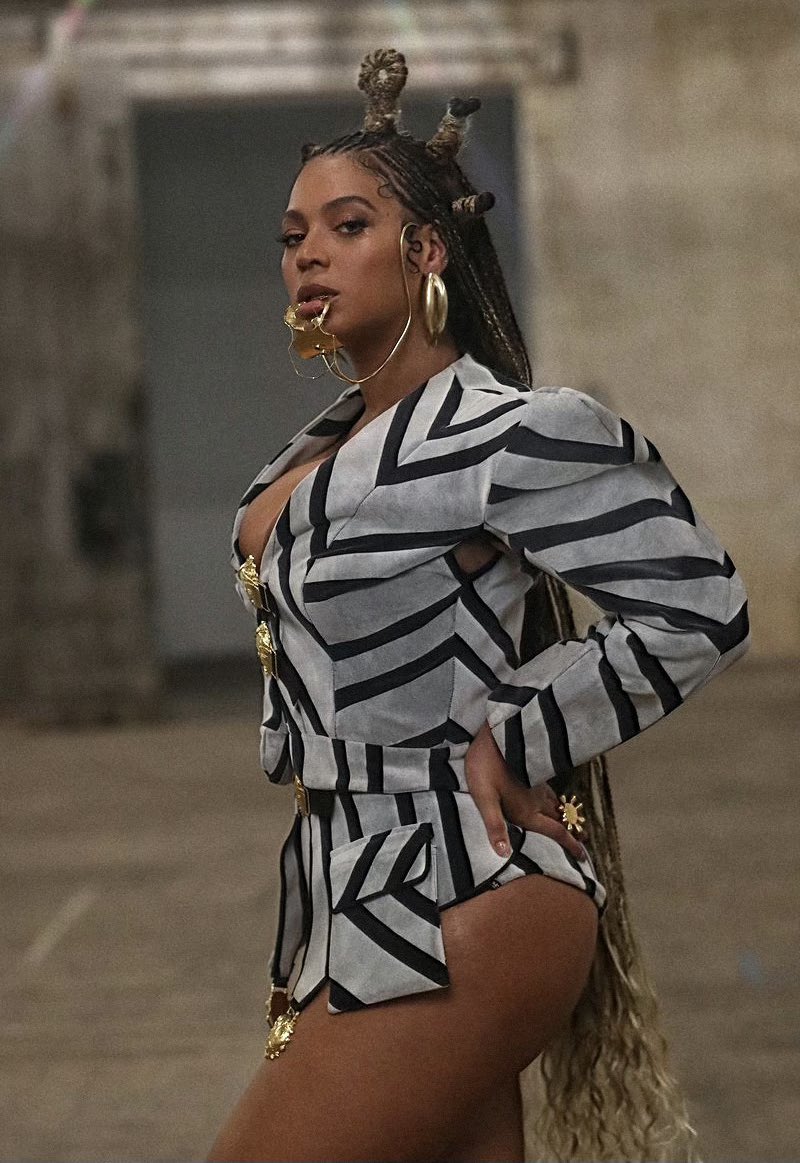 RoyalYoni's tweet image. @Beyonce  ain’t on no body’s level but her OWN‼️📈🆙⤴️⬆️⏫#outthisworld ❤️❤️❤️