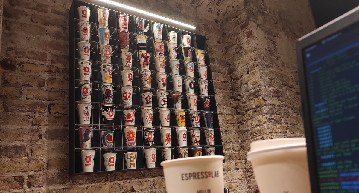 eggyu_'s tweet photo. #workandcoffee https://t.co/mJeKvOJZ3S