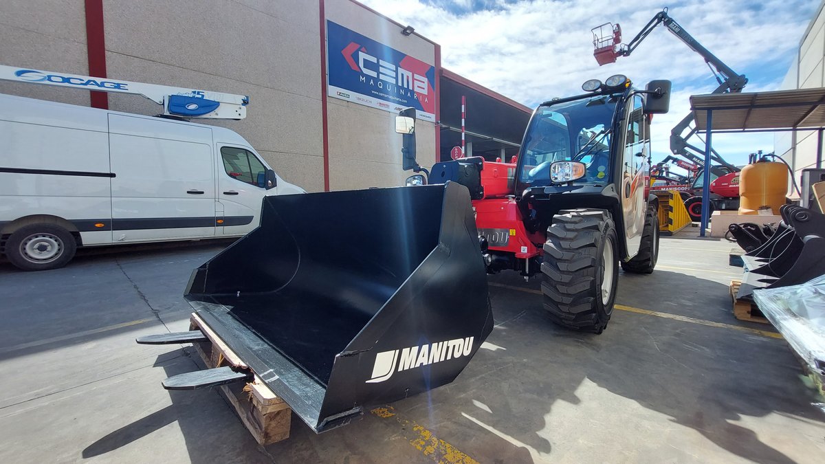 CemaMaquinaria's tweet photo. The image is not deceiving. The power of compact machines from @manitou is indisputable 💪💪💪

#cemamaquinaria #cemateam #manitou #compactas #telescopico #maquinaria #maquinariapesada #compact #telescopic #machinery #heavymachinery https://t.co/e7pDmUJ3mr