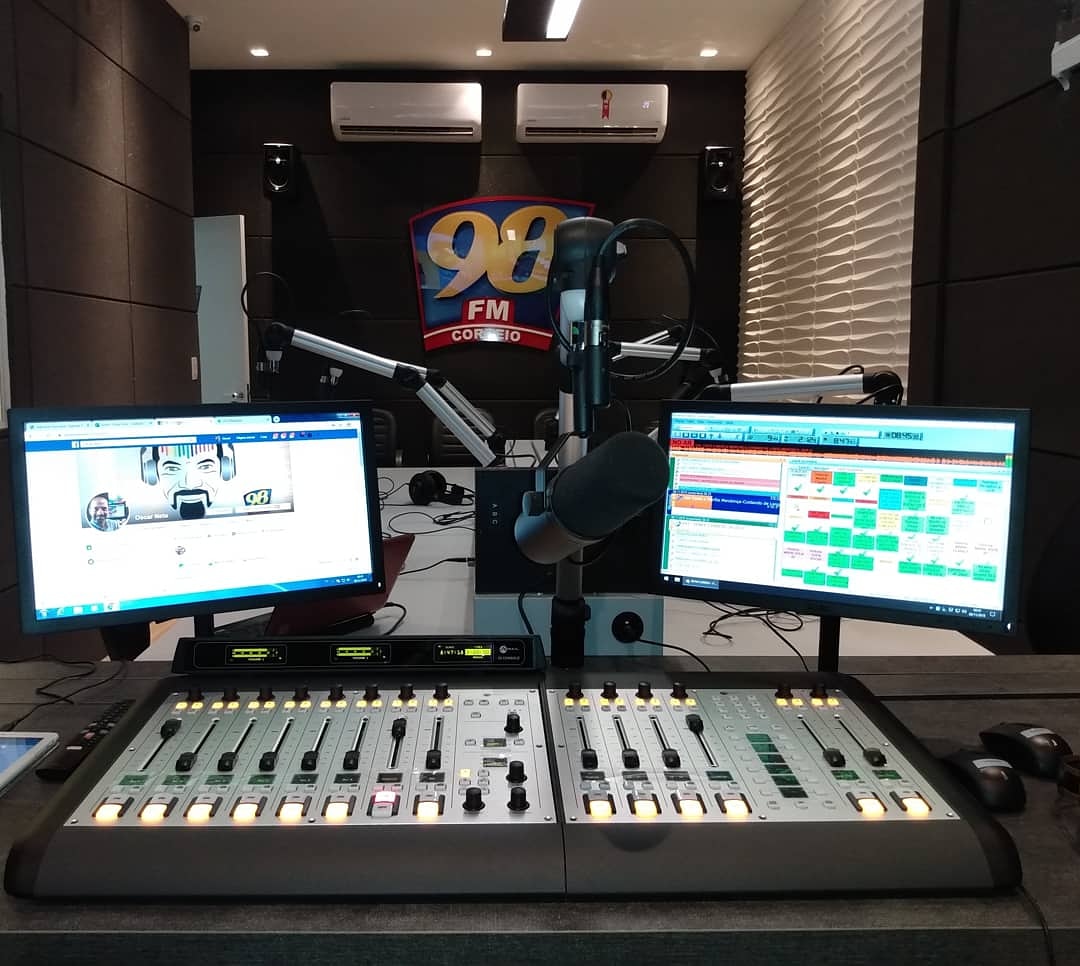 oscarnetofm's tweet photo. Oiiiii souuu euuuuu, bom dia!!
Ótima quarta-feira,pra todos nós!
Que Deus nos abençoe!
No ar: SHOW DA MANHÃ
1° LUGAR.: 6Sigma
98 FM, A RÁDIO DE CAMPINA
83 3341-4144
Face: correio98fm
Insta:@correio98.1 
WhatsApp: 83-99370-4750
https://t.co/tm2x0Vd6Gg
https://t.co/x4K4v2Q0KX https://t.co/H0OP36AA09
