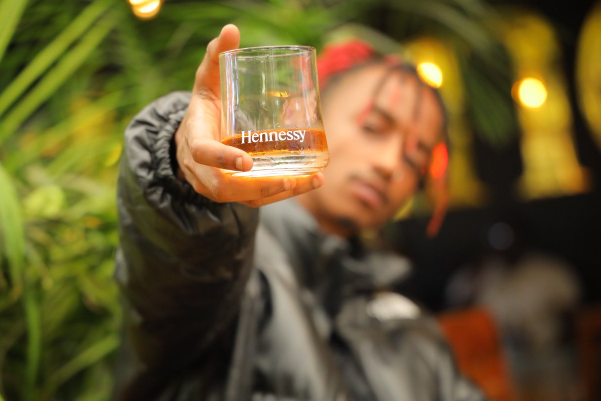 Boutross tweet media