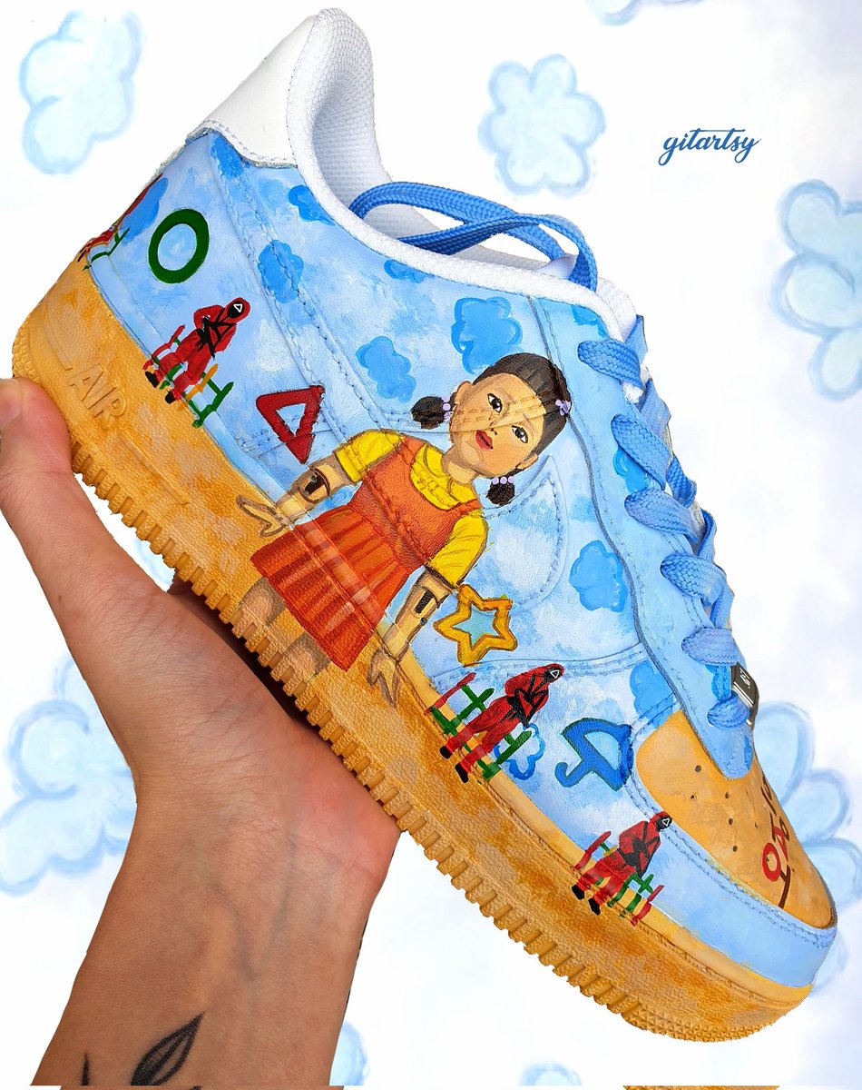gitanjali_sood's tweet photo. @ladbible My Squid Game inspired trainers. 22 hours painting time sped up to a min 🦑🎮🖌👟🎨 
Instagram: gitartsy #SquidGame #squidgamefanart @NetflixKR @netflix https://t.co/Gqv0TkXPEF