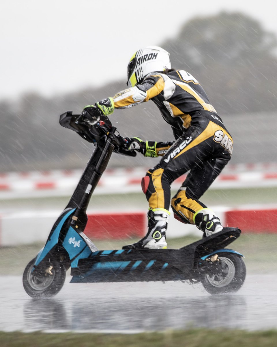eSC_LIVE's tweet photo. The first wet weather test for the S1-X 🌧 

#eSkootr | #eSCRacing https://t.co/dtN1rRCJVJ
