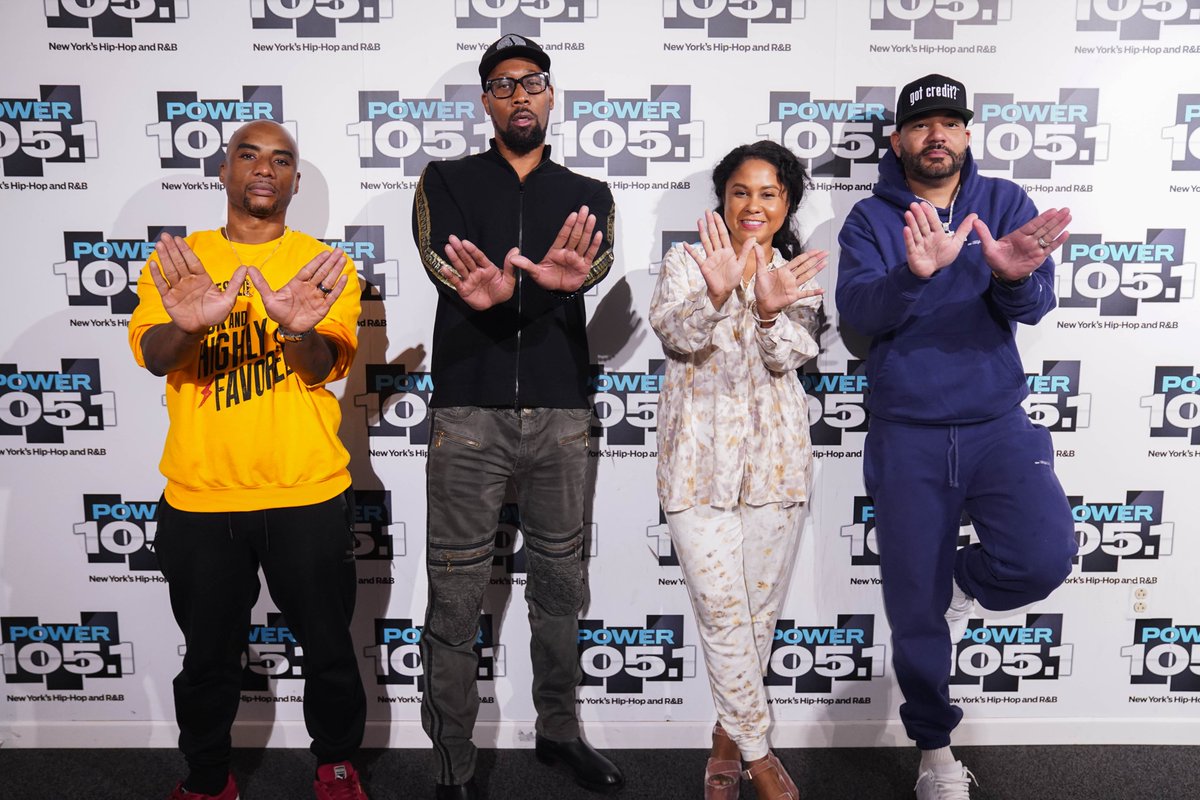 AngelaYeeAlarm's tweet photo. RT @breakfastclubam: The @RZA is in the building!! Hit the link below to listen live!

https://t.co/n3E2Mx4E9B https://t.co/MMHF2aYxYe