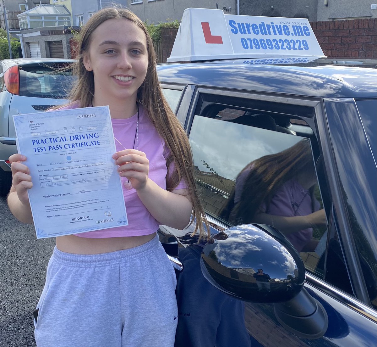 Suredrive_Me's tweet photo. Super proud of Elen today! An excellent 1st time pass at #CardiffDTC today. Congratulations. #drivingtest #driving #drivinginstructor #drivinglessons #penarth #cardiff #barry #sully https://t.co/KABYww5Cl3