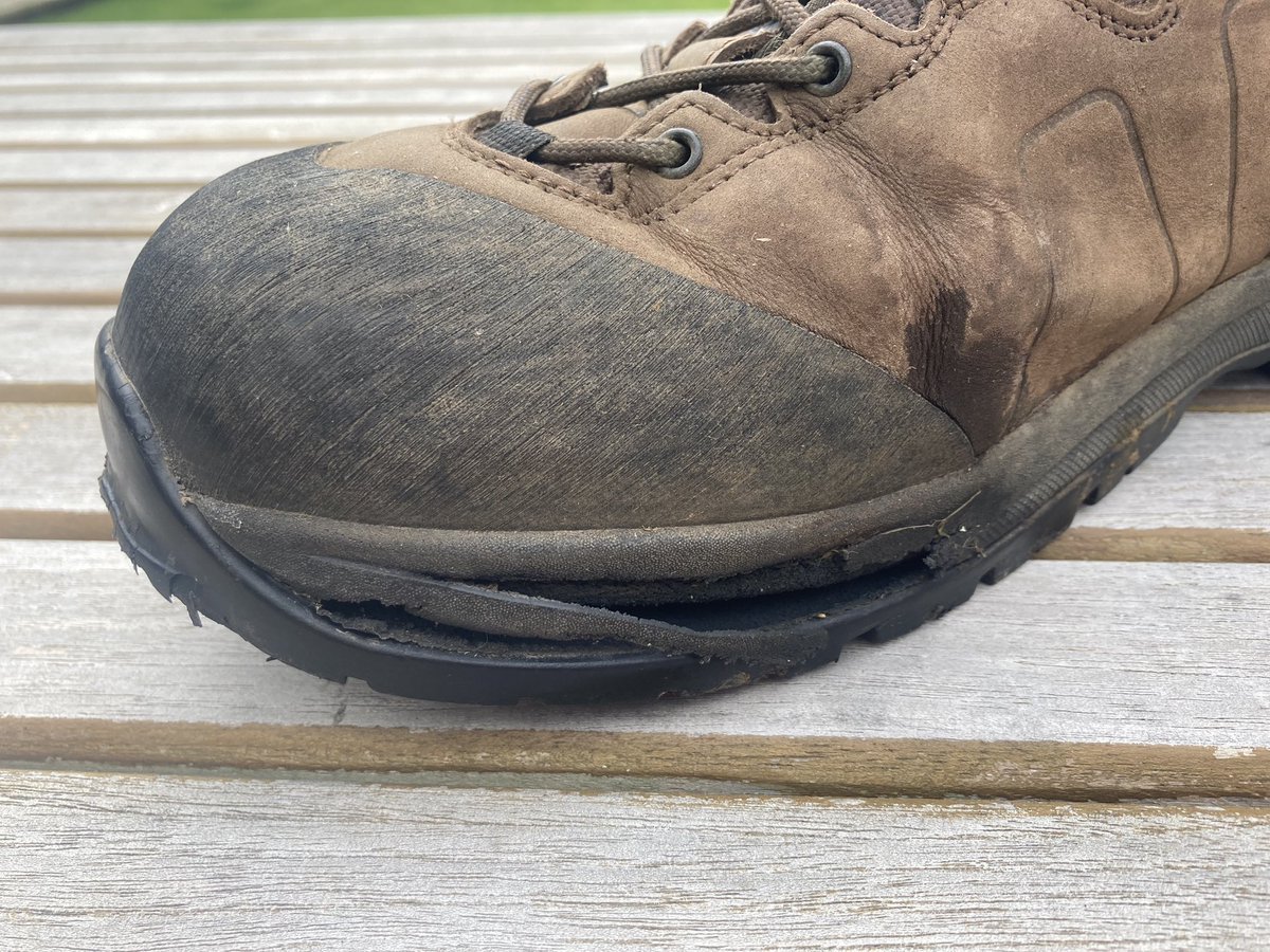 ROGERM88's tweet photo. @Keeneurope My reassuringly expensive Karraig boots after only 14 months. Soles falling off and Keen sticking to 12 months warranty! #notfitforpurpose https://t.co/uIPiTtQlBX