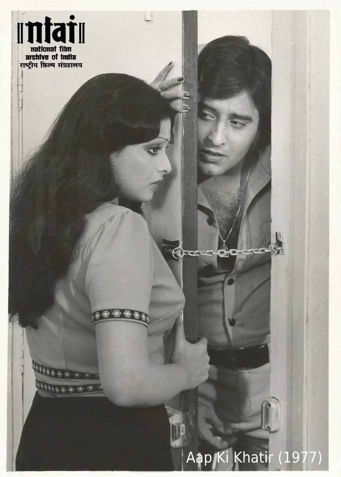 NFAIOfficial's tweet image. #FaceOfTheWeek #Rekha starred alongside #VinodKhanna in Aap Ki Khatir (1977). She portrays a wife who aspires to make her husband's life more affluent. In the process, she takes a loan but unfortunately gets trapped into trouble.