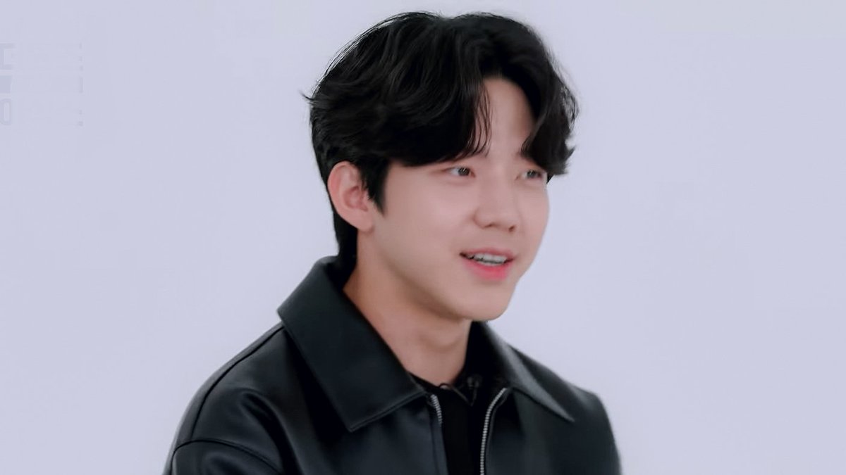 ydwzip's tweet photo. #dowoon #도운 https://t.co/y5vIxykvrW