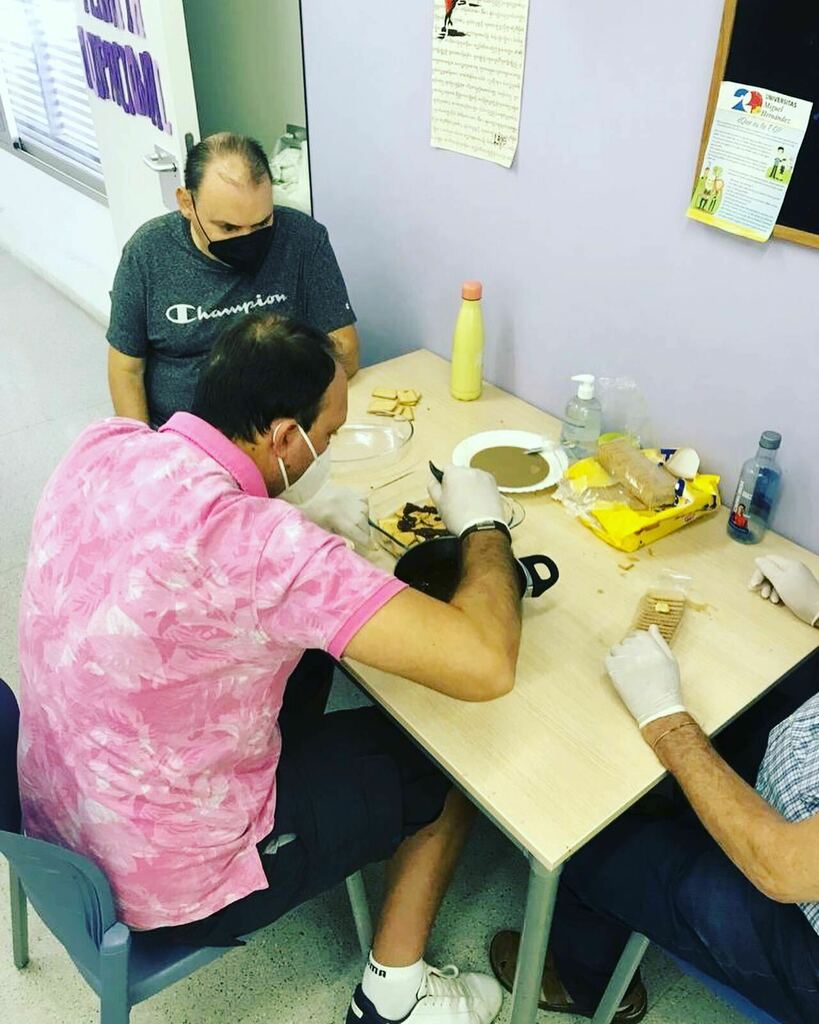 ADACEA's tweet photo. Quien dijo que una tarta de la abuela no puede ser un “poco más saludable “? #adaceaalicante #dañocerebral #dañocerebraladquirido #adaceando #tallerdecocinasaludable #terapiaocupacional #abvd https://t.co/UwZpSu6Zq6