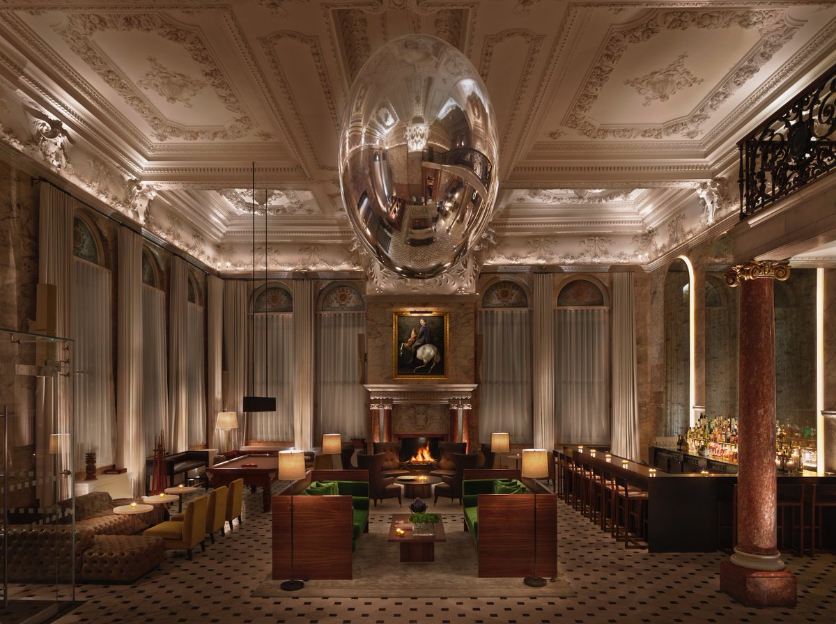 EDITIONLondon's tweet photo. We are honoured to again be recognised by @cntraveler readers being ranked the 4th Best Hotel in London in the 2021 Conde Nast Traveler Reader's Choice Awards. As always, thank you to all of you for making The London EDITION your home away from home #RCA2021 #LondonEDITION https://t.co/RTx4Iv8ShJ