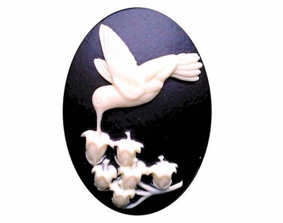 BOGO OFFER BUY 3 GET 1 FREE    Silicone Molds, Hummingbird Cameo Mold etsy.me/3ggz8Z8