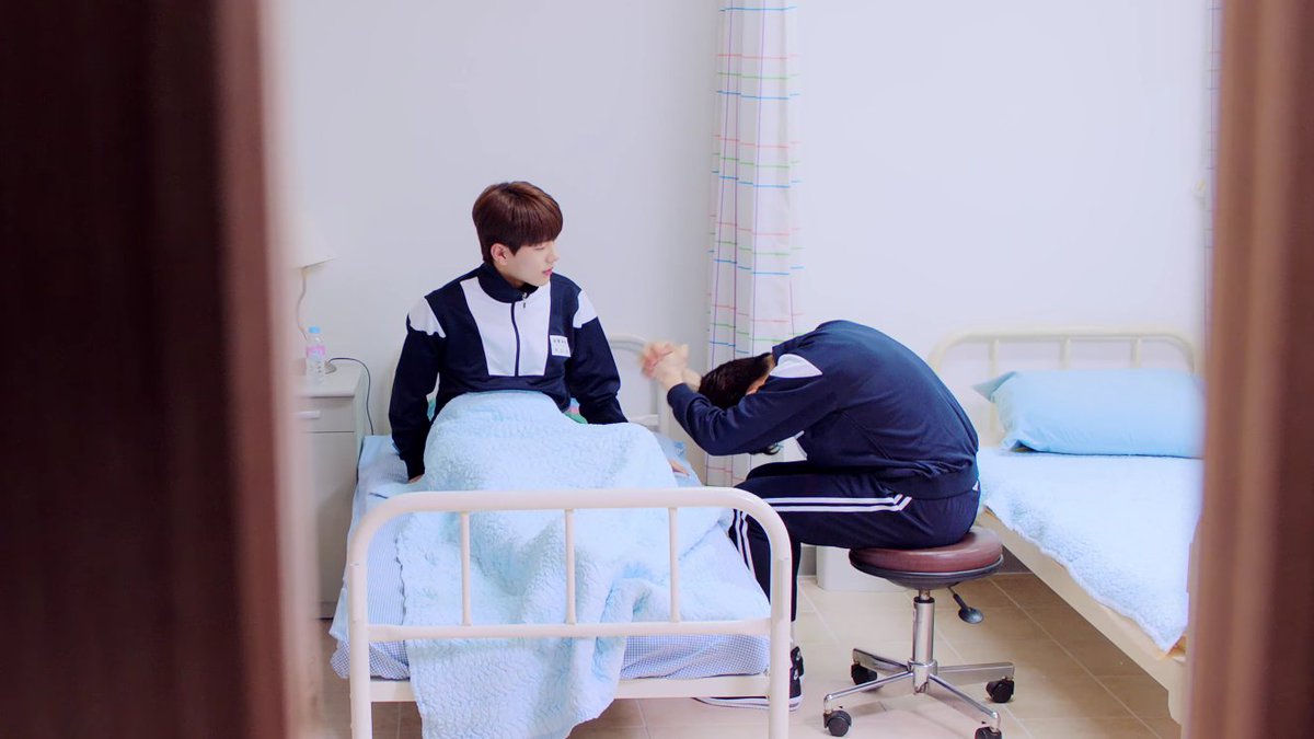 bobeomness's tweet photo. bobeom scenes in golden child music videos ❤🥺
damdadi - it's u - breathe - ddara
#GoldenChild #Bomin #Jibeom #BOBEOM #골든차일드 #최보민 #김지범 https://t.co/GN9Cup1mYG