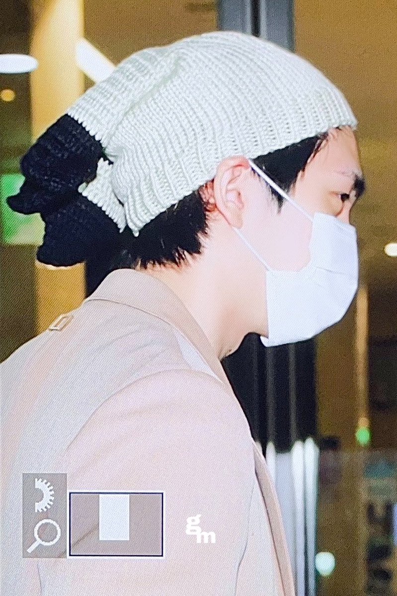picofgm's tweet photo. 211006 일산에 피카츄 출몰...🤭
#펜타곤 #PENTAGON #신원 #SHINWON https://t.co/XVijkuzHqm