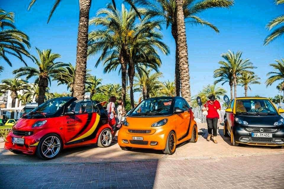 DespreSmarturi's tweet photo. Smart Times Salou 🏁
Author unknown 📸
#smart #love #smartcar #passion #event #smarttimes #smart450 #smart451 #smart452 #smart453 #smart454 #smartfortwo #smartbrabus #brabus #power #mercedes #mercedesbenz #car #despresmarturi #smarttimes17 #spain #salou #visitspain https://t.co/bpnCe0IJV7