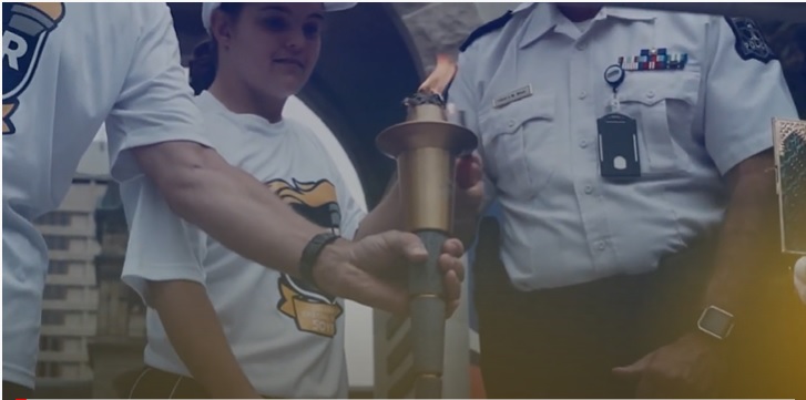 torchrunontario's tweet photo. On behalf of Special Olympics athletes province-wide Monique Shah and Steven Graham say "Torch Runners are our heroes"

Watch this amazing video highlighting $900,000 raised for @SOOntario during the pandemic! 

https://t.co/rhs9rwWGPn https://t.co/6WmwDyEnfd