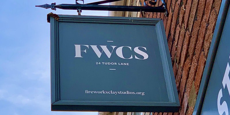 Our Open Day is this Saturday! We’re open from 11-5pm but we ask you to book a slot in advance; here’s the link- eventbrite.co.uk/e/fireworks-cl… 

It’ll be my last for a little while as I’ll soon have a little companion! 🤰🏼 So please join for some mega DISCOUNTS on seconds &amp; old work.