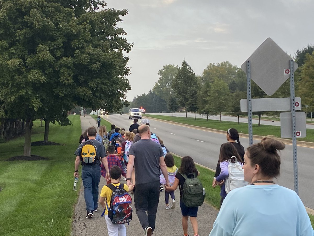 CTE_Garber's tweet photo. The rain held off for walk to school day! Lots of CTE families participating! @CherryTreeElem https://t.co/3N7SlLQQy7